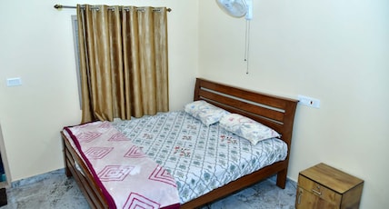 M B cave hill Homestay Room Type - 5BHK Family Room