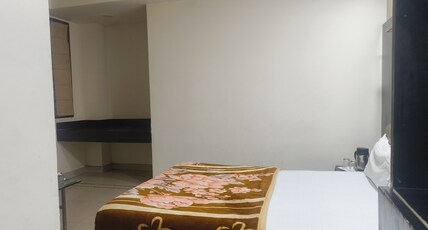 Hotel Rajan Room Type - AC Deluxe Room