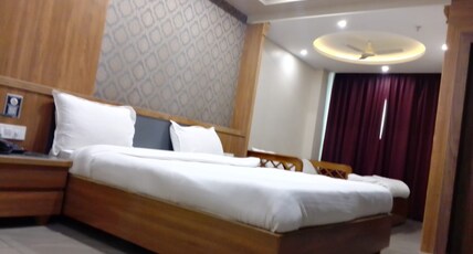 The Grand Padma Resort & Spa Room Type - Deluxe King Room