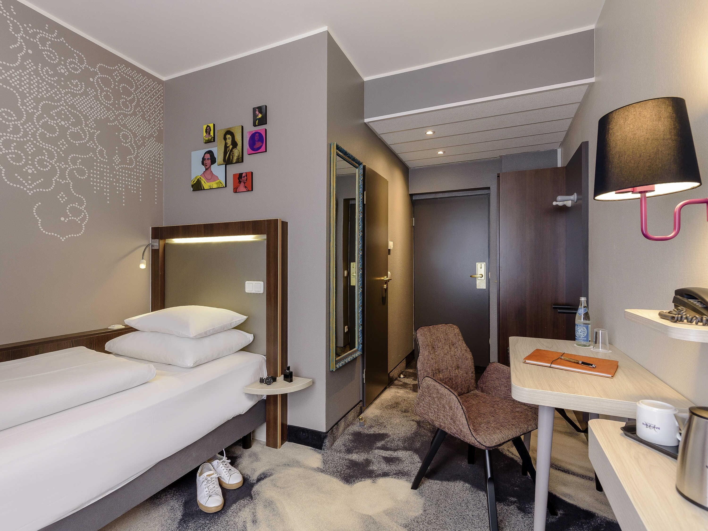 Mercure Hotel Muenchen am Olympiapark - Tap to explore photos
