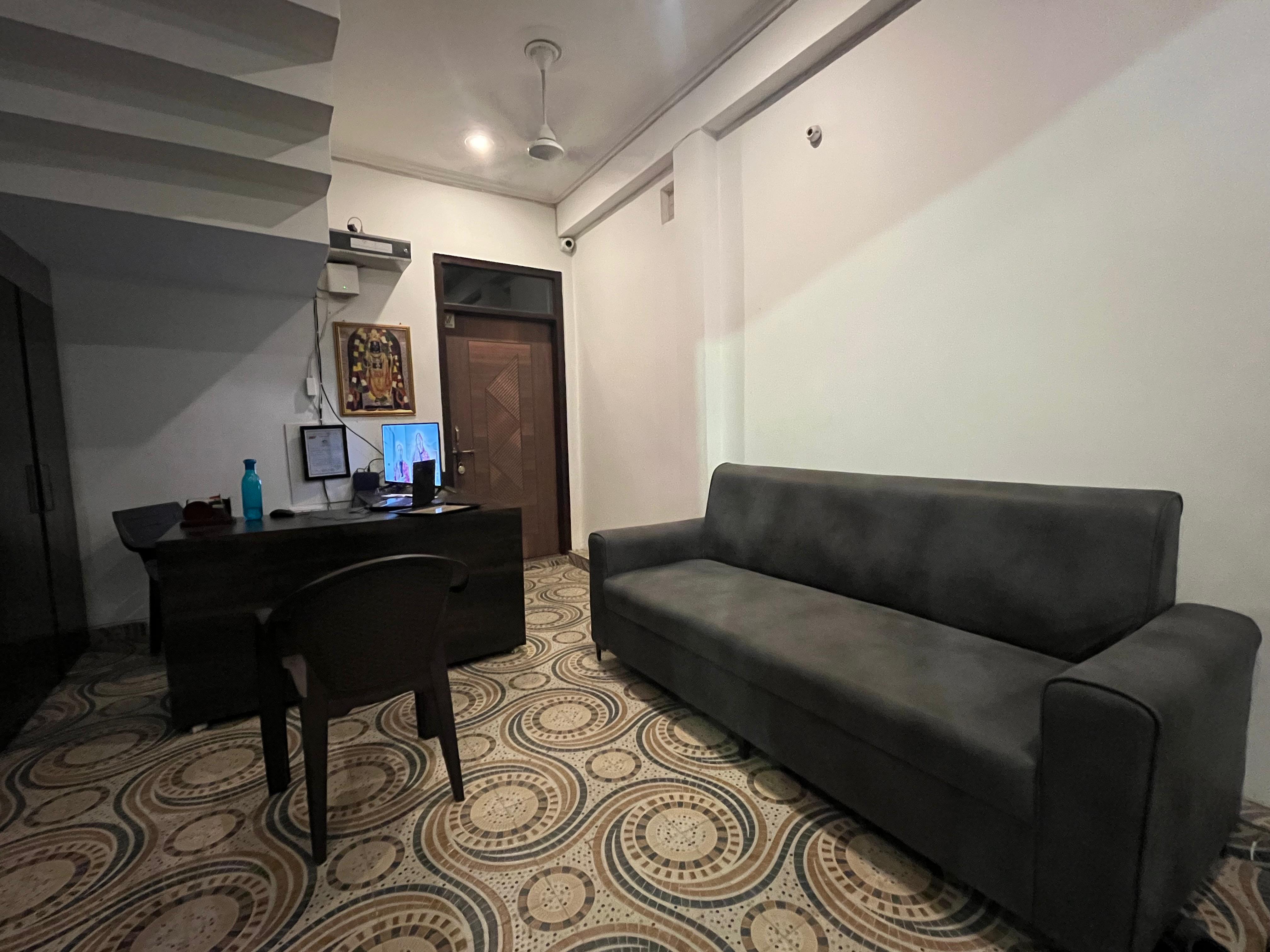 GS Inn Homestay - Tap to explore photos