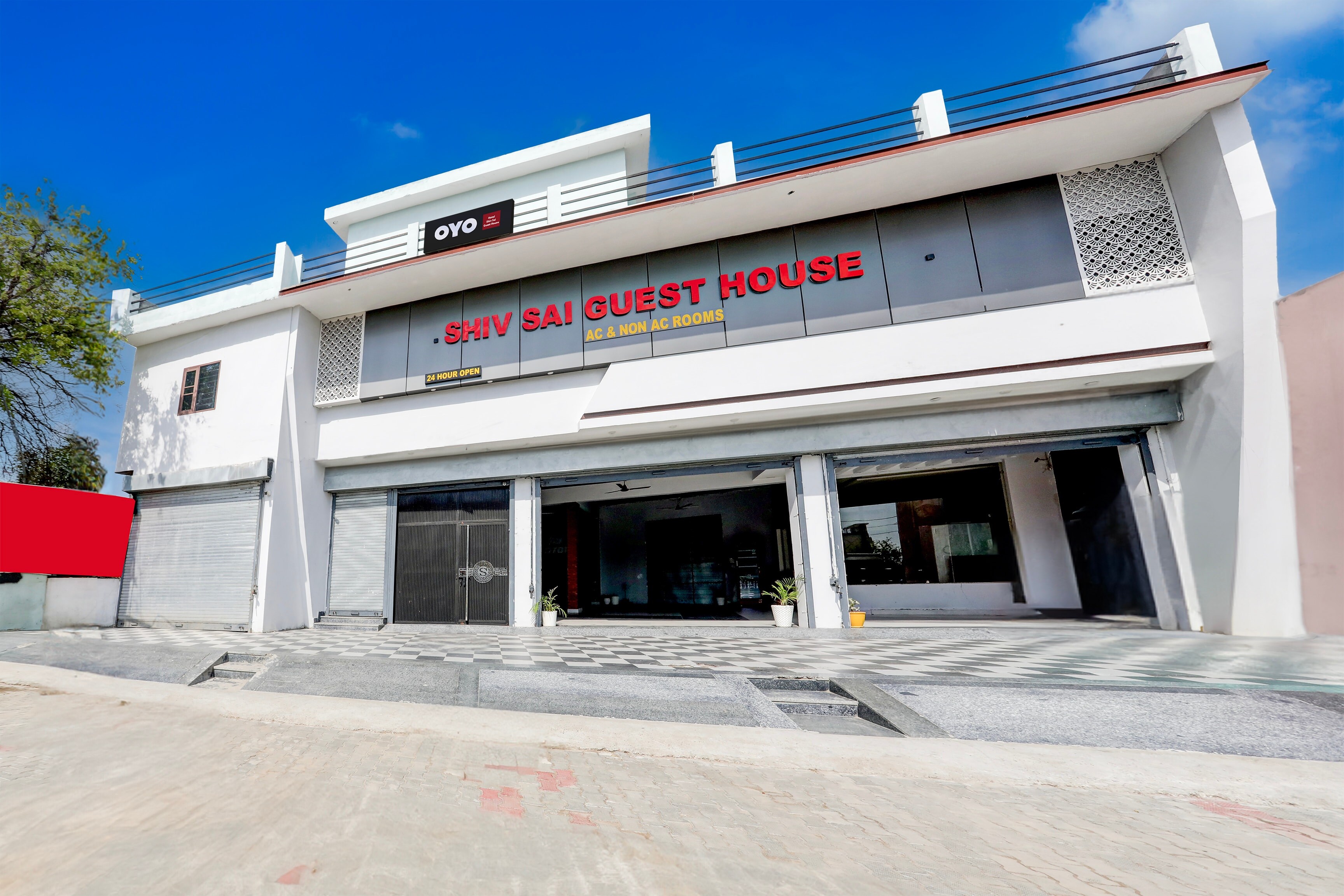 Hotel O Shiv Sai Guest House - Tap to explore photos