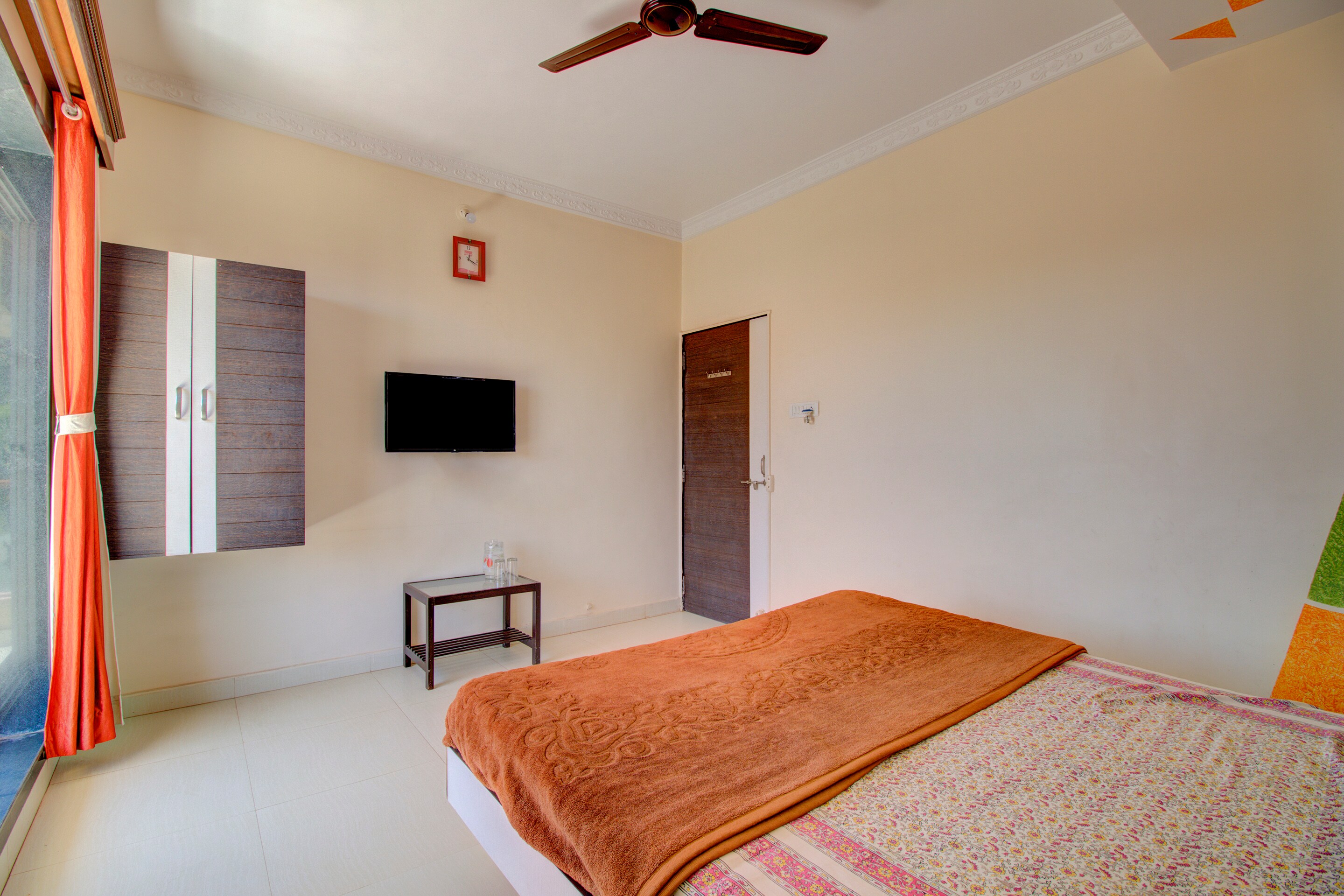 Bungalow no.16 | 3 BHK Luxury Villa - Tap to explore photos