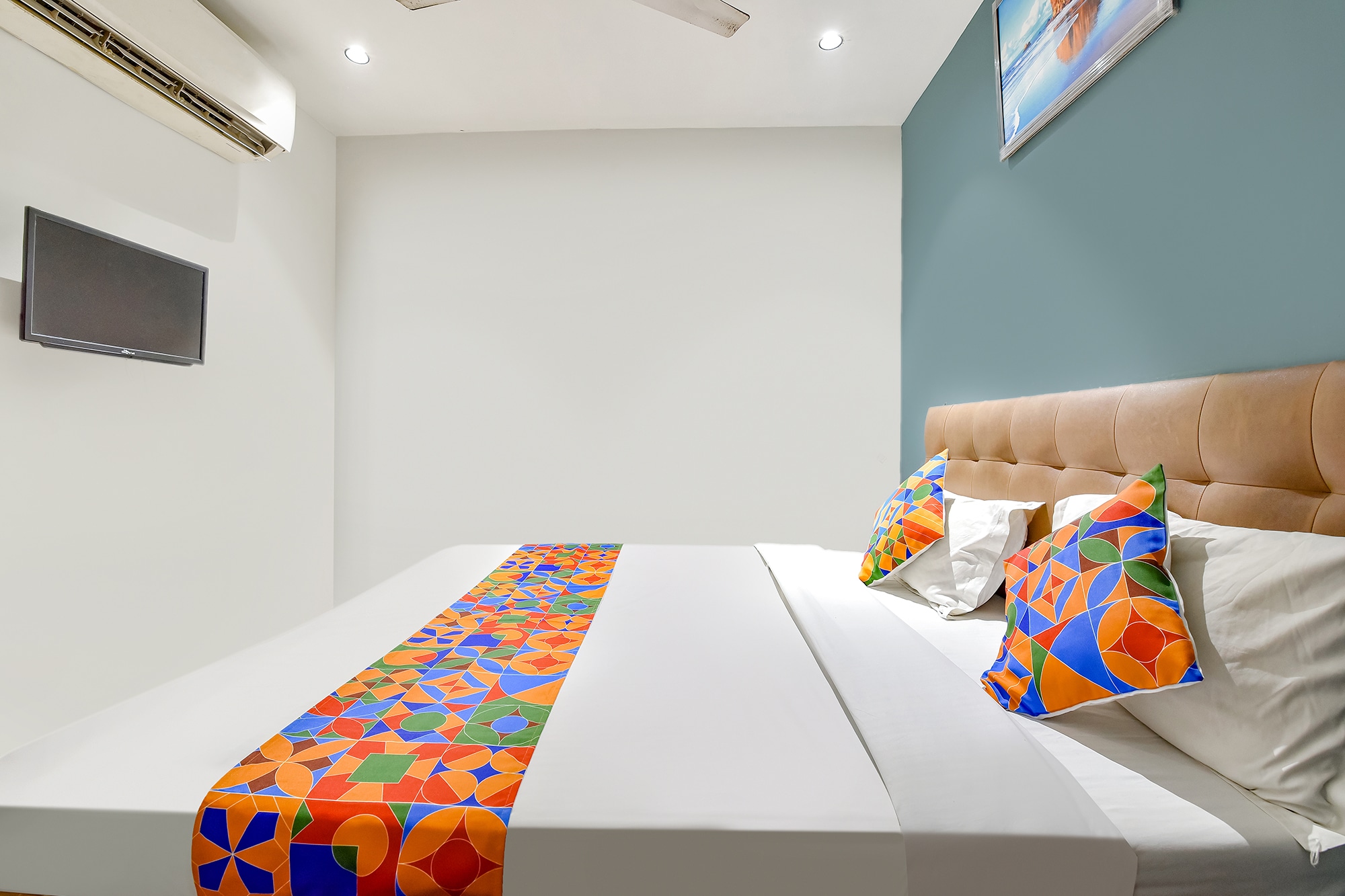 FabHotel Nidhivan - Tap to explore photos