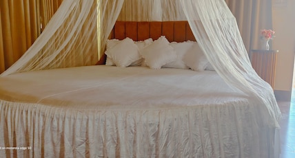 Flamingo Club & Resort (Just 3 km away from Una-Diu Checkpost) Room Type - Maharaja Suite Flamingo Club & Resort (Just 3 km away from Una-Diu Checkpost) Room Type - Maharaja Suite