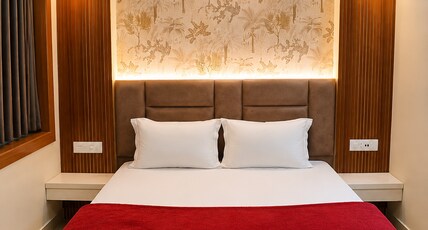 Hotel Seascape.(300 meters from Sea Beach) Room Type - Deluxe AC Double Room - GROUND FLOOR