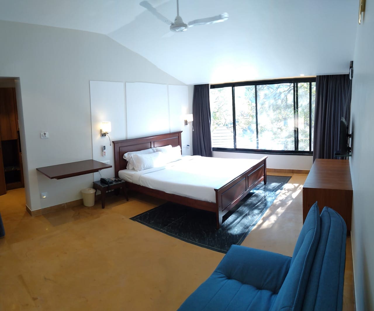 Bharat Hotel - Tap to explore photos