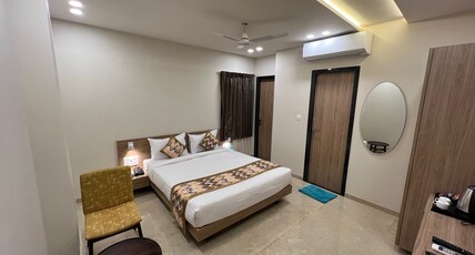 Hotel Natham By Vrinda Room Type - Royal Club Room