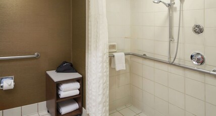 Embassy Suites Austin-Arboretum Room Type - 1KG MOB HR ACC RI-S STE NS