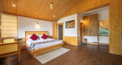 Echor Mountain Crest Jibhi Room Type - Grand Valley Vista with Balcony (Valley View)