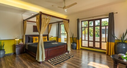 The Hosteller Fort Kochi, Ocean Edge Room Type - Premium Double Room with Balcony