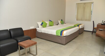 Rohini Aparthotel | Rooms & Wi-Fi Room Type - Deluxe Triple Room