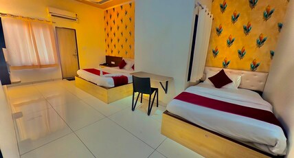 Hotel Santosh Palace (Free Gated Parking & 10 Minutes walk from Temple) Room Type - Deluxe Triple Room ( 1 Double Bed + 1 Single Bed | 3 Pax ) Hotel Santosh Palace (Free Gated Parking & 10 Minutes walk from Temple) Room Type - Deluxe Triple Room ( 1 Double Bed + 1 Single Bed | 3 Pax )
