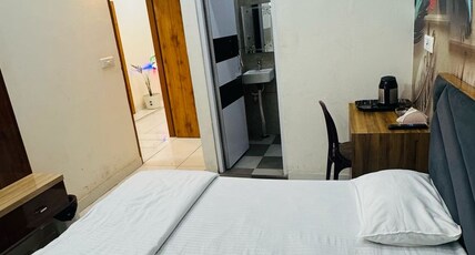 R3 Hotel Room Type - Bedroom 2