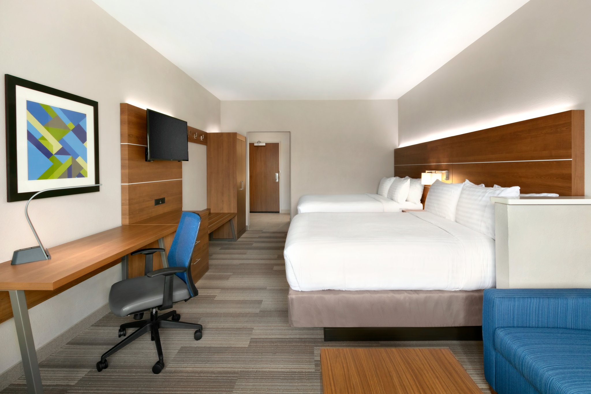 Holiday Inn Express & Suites SALISBURY - Tap to explore photos