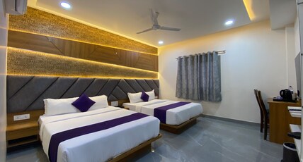 Hotel BKC Gold View Near Bandra Kurla Complex Room Type - Deluxe Quadruple Room