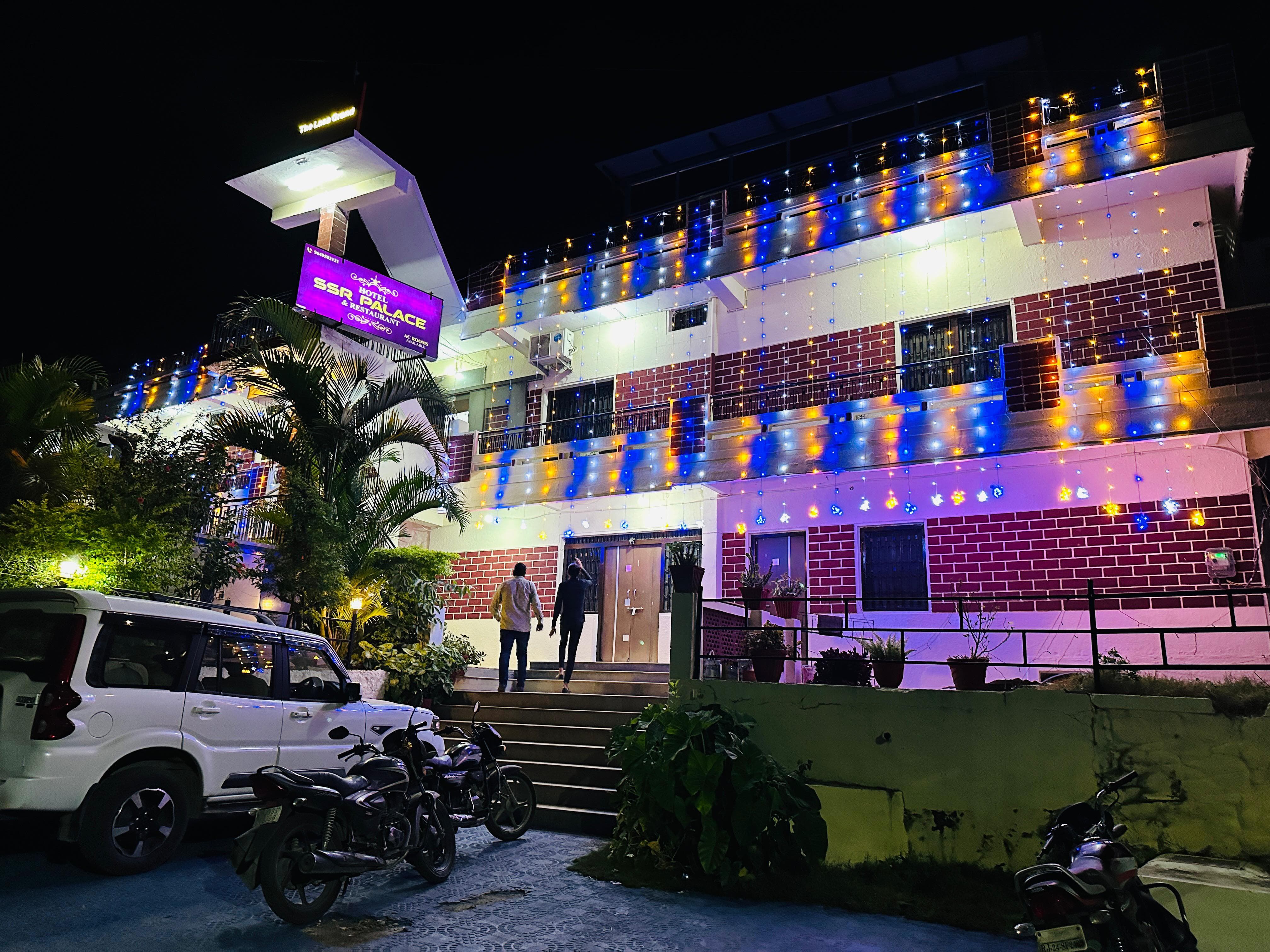 Hotel SSR Palace Mount Abu - Tap to explore photos