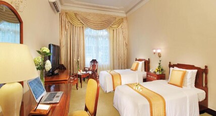 Continental Saigon Hotel Room Type - Deluxe Garden View