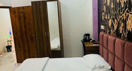 R3 Hotel Room Type - Bedroom 4