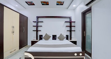 Greysky Residency Room Type - Standard room