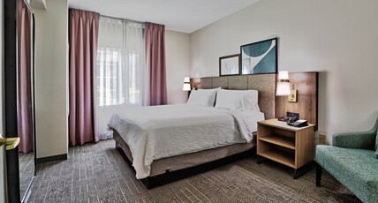 Staybridge Suites ALBUQUERQUE - AIRPORT, an IHG hotel Room Type - 1 Bedroom Suite 1 King