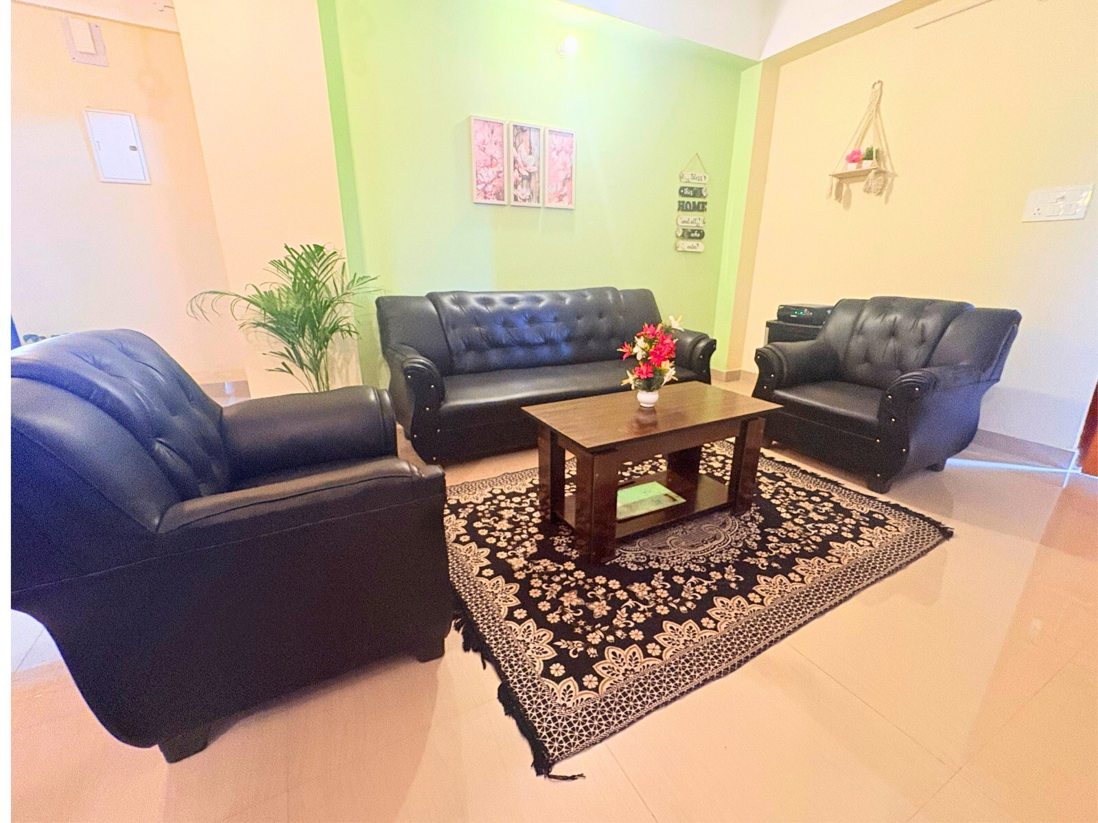 DXK Villa Homestay - Tap to explore photos