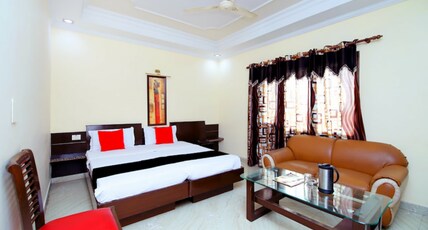 Hotel Sanjog International Room Type - Deluxe room