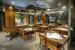 Address of HOTEL JAYASVI RESTAURNAT AND LODGING