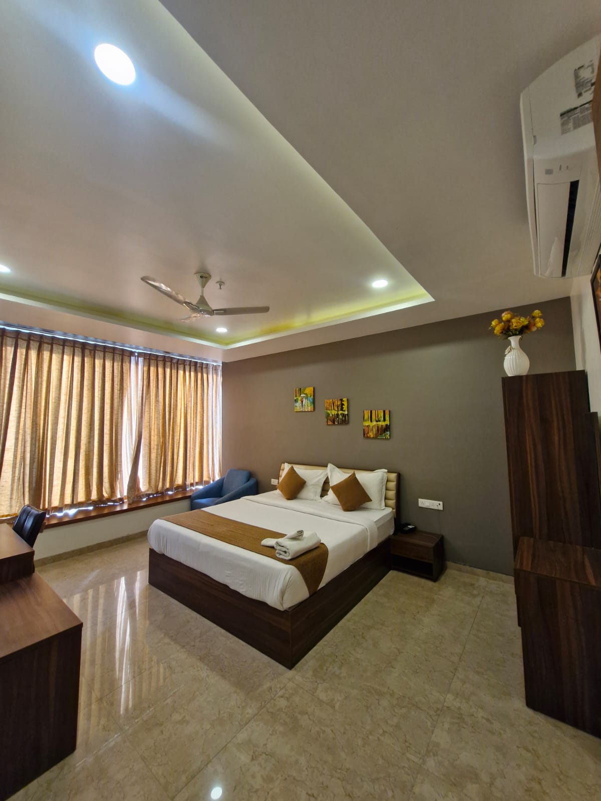 Visawa Palace Nanded - Tap to explore photos