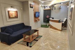 Hotel Mountain View, Anand