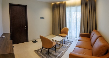 CherryLoft Luxury Resort Room Type - Luxury Suite Room with Jacuzzi CherryLoft Luxury Resort Room Type - Luxury Suite Room with Jacuzzi