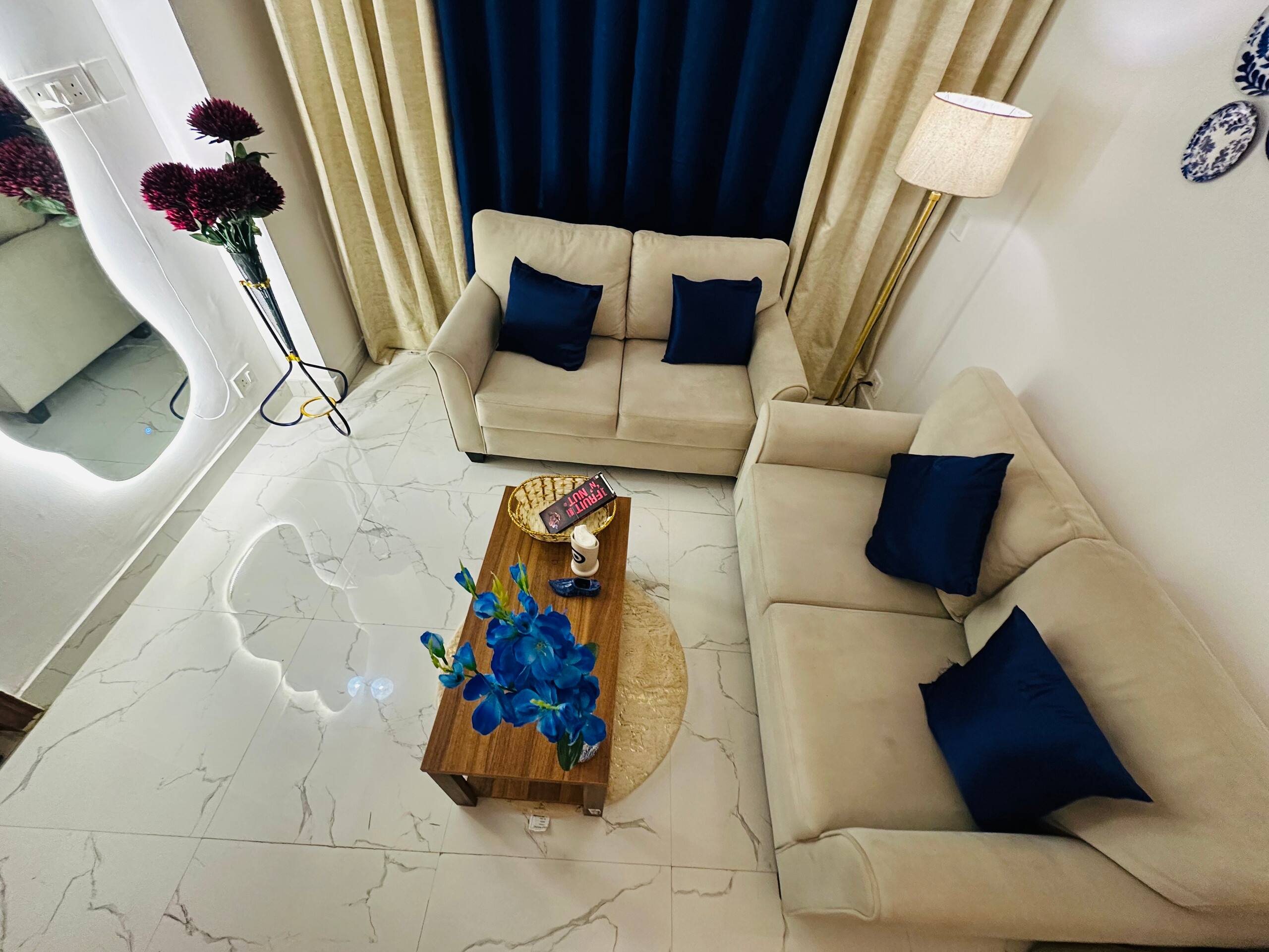 Luxury Stay 1BHK EXPO MART 5 MIN PARI CHOWK - Tap to explore photos