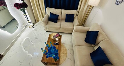 Luxury Stay 1BHK EXPO MART 5 MIN PARI CHOWK Room Type - Luxury Stay 1BHK EXPO MART 5 MIN PARI CHOWK