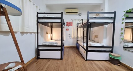 Hoshtel99 - Prime - Stay & Cowork - A Backpacker Hostel Room Type - 1 Bed in 4-Bunk Bed AC Mixed Dorm | (Private Bathroom)