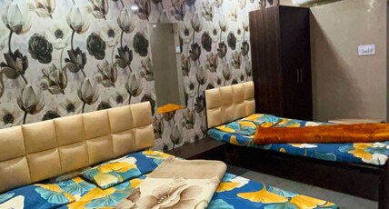 Hotel DK Palace, Ajmer Room Type - DELUXE FOUR BED NON AC ROOM