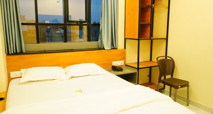 GURUDEVA DHAM Room Type - DELUXE ROOM