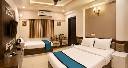 Kubo By Convivial Hotels Room Type - Premium Room