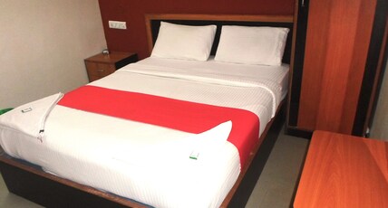 King Residency Room Type - Deluxe Room Non AC