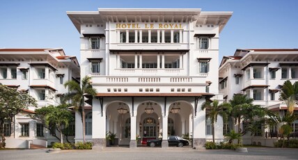 Raffles Hotel Le Royal Room Type - Landmark King Pool View Raffles Hotel Le Royal Room Type - Landmark King Pool View