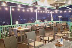 Hotel Villa Astoria@ The Mall Road