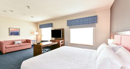 Hampton Inn & Suites Pittsburg Room Type - 1KN MOB HEA ACC RIS STU NS
