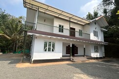 Serene Hill View Cottage