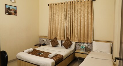 Hotel Sai Grand Castle Inn Room Type - Deluxe Family Room Five Bed Hotel Sai Grand Castle Inn Room Type - Deluxe Family Room Five Bed