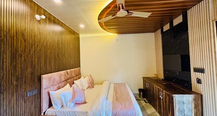 Rudra Residency Room Type - Bedroom 1