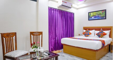 FabHotel Falcon Executive - Pan Card Club Road Room Type - Premium Room