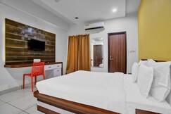 Collection O Jineshwari Hotel