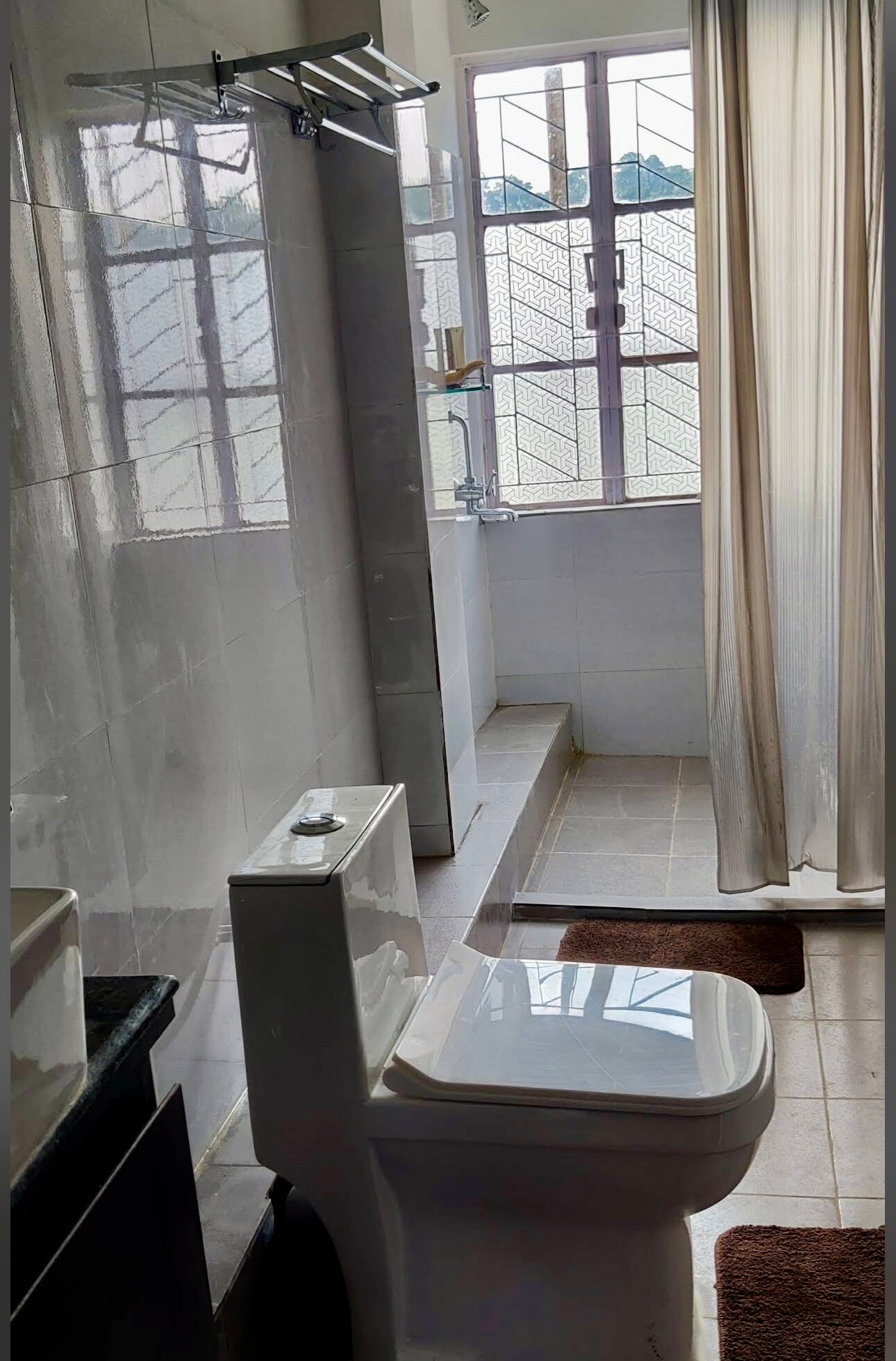 Bliss Serviced apartment (holiday rental) - Tap to explore photos