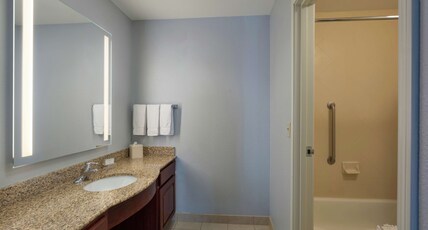 Homewood Suites by Hilton Fort Collins Room Type - 1KNG 2QNS 2BDRM STE NOSMOK