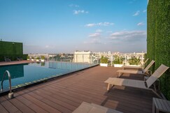 Boutique Stay w Private Jacuzzi | Belmore Hospitality