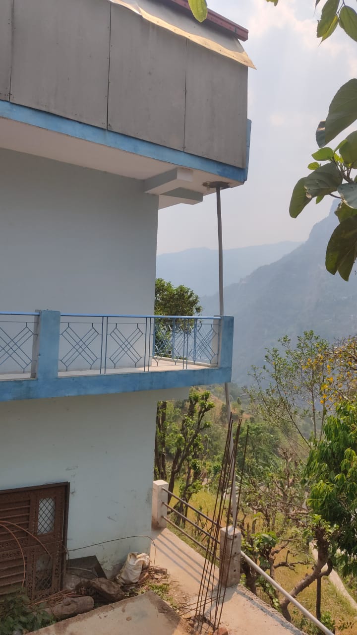 Pahadi Homestay - Tap to explore photos
